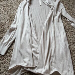 Aritzia Babaton Elegant Cream Women's Sweater